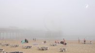 Bizarre beelden: dagje strand dramatisch door zeevlam