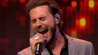 Bouke trakteert De Oranjezomer-studio op meerdere hits tijdens de commercialbreak
