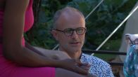Erik krijgt gemengde signalen van Fatima: is er iemand anders in spel?