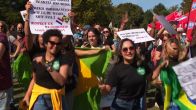 Demonstratie tegen asielwetten: 'Zijn mensen zoals jij en ik'