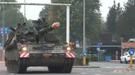 Colonne pantserwagens rijdt dit weekend 200 kilometer over de openbare weg