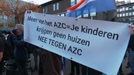 Demonstranten tegenover elkaar in Amersfoort om komst azc