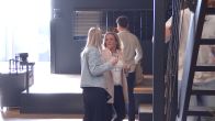 Demi krijgt een peptalk van Daisy: 'Je lijkt wel Bridezilla!'
