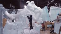 ZIEN: kunstenaars maken gigantische ijsbeelden