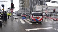 Man (63) overleden na aanrijding met politiebusje in Rotterdam