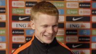 Kees Smit heeft genoten van debuut bij Oranje: 'Kippenvel tijdens het volkslied'