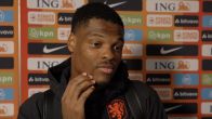 Denzel Dumfries vertelt hoe het fysiek met hem gaat na enkelblessure