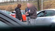 Dealer wordt geconfronteerd: 'Waarom breng je mensen in levensgevaar?'