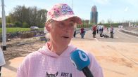 Unieke kans: honderden mensen picknicken op nieuw stukje snelweg