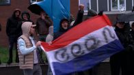 Protest asielopvang gemeentehuis Loosdrecht: ME grijpt in