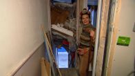 Silvio en Bianca maken een poort van karton: “Het is kunst”