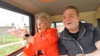 Oma Hermina en kleinzoon Andy kijken uit naar finale The Moneymakers