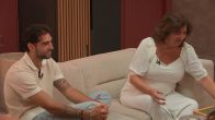 Ricky zijn ouders zijn kritisch over zijn band met Nyssa