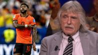 Johan Derksen geeft de voorkeur aan Weghorst boven Memphis: 'Volledig passé'