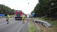 A50 van Arnhem naar Apeldoorn dicht door gekantelde vrachtwagen