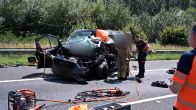 Bestuurder gewond na botsing met vrachtwagen op A17 bij Zevenbergen