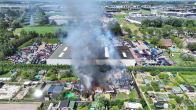 ZIEN: Flinke schuurbrand op volkstuinencomplex in Dordrecht