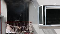 Uitslaande woningbrand aan Erasmusweg in Den Haag, poezen gered door brandweer
