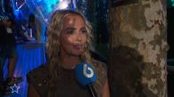 Monique Smit houdt de traditie erin: het zingen van een Jan Smit-medley
