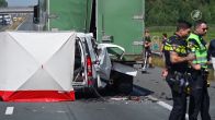 Zwaargewonde bij ernstig ongeluk op A17, weg nog uren afgesloten