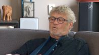 Ton (72) bewusteloos geslagen door agressieve taxichauffeur