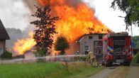 Bewoner aangehouden na verwoestende brand in rietgedekte woonboerderij