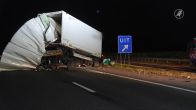 Grote ravage op A2 bij Ittervooort na ongeval met vrachtwagens