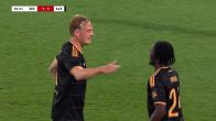 Julian Brandt maakt eerste doelpunt voor Ajax