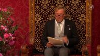 Koning bij voorlezen troonrede: 'Voorkomen dat zieken en werklozen vastzitten in uitkering'