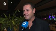 John West en vrouw zingen bijzonder duet tijdens bruiloft