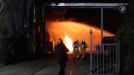 Grote brand in loods op bedrijventerrein in Heerenveen