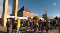 Regenboogvlag wordt toch gehesen in Oldebroek