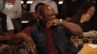 Melvin Manhoef komt niet meer bij van het lachen