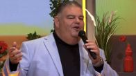 Django Wagner brengt De Oranjezondag in Spaanse sferen met ‘Bachata Bailando’